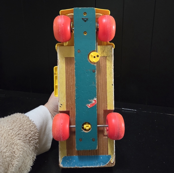 Vintage Fisher-Price Little People Yellow Bus With Many Play People - Picture 11 of 12